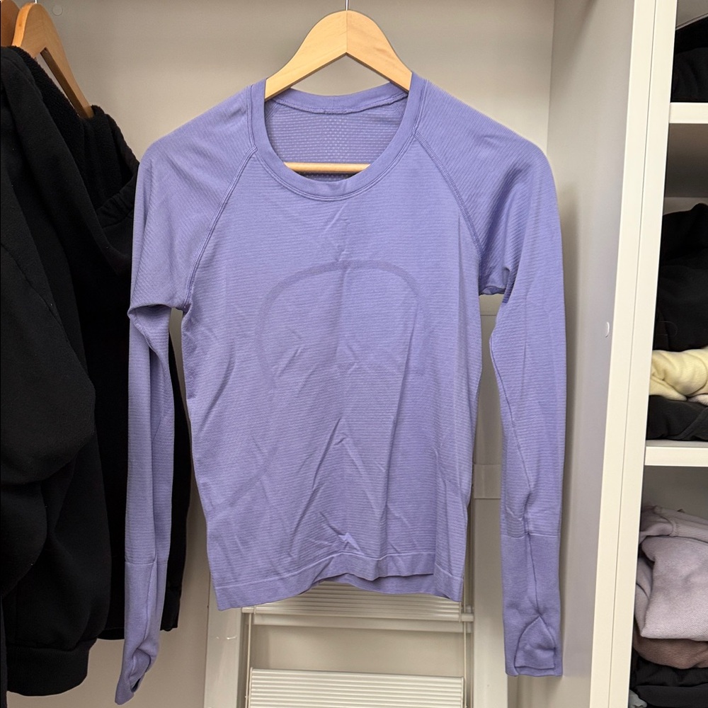 lululemon athletica Swiftly Tech Long-Sleeve Shirt
2.0 *Race Length